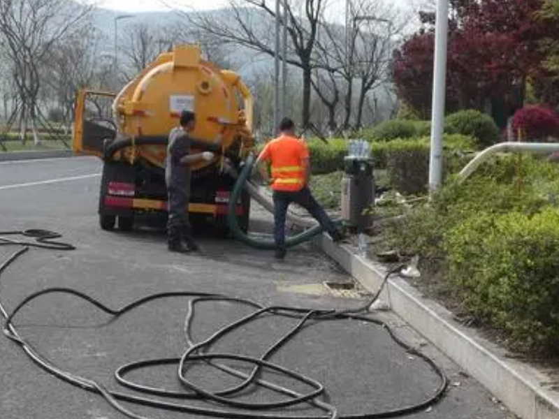 成都管道疏通、下水道疏通、成都清掏化粪池、清理化粪