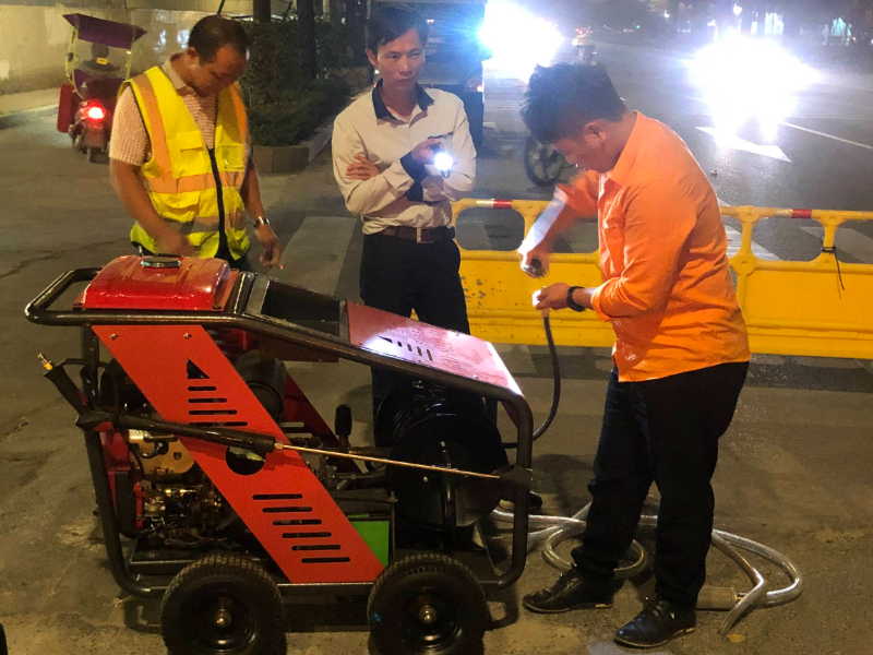 抽粪 成都清掏化粪池 成都吸污车抽粪 成都马桶疏通