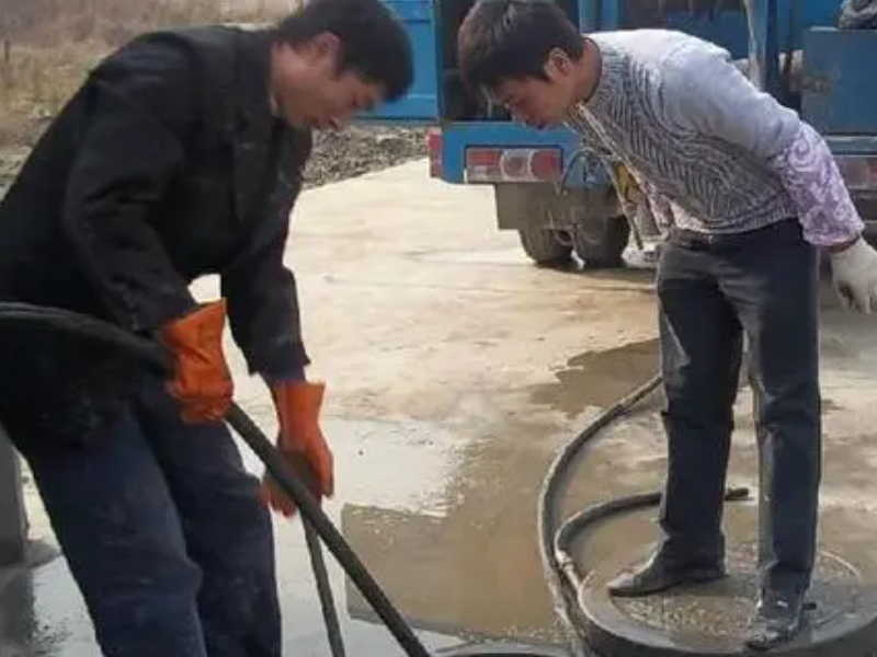 掏化粪池 成都吸污车抽粪 成都马桶疏通 成都专业管