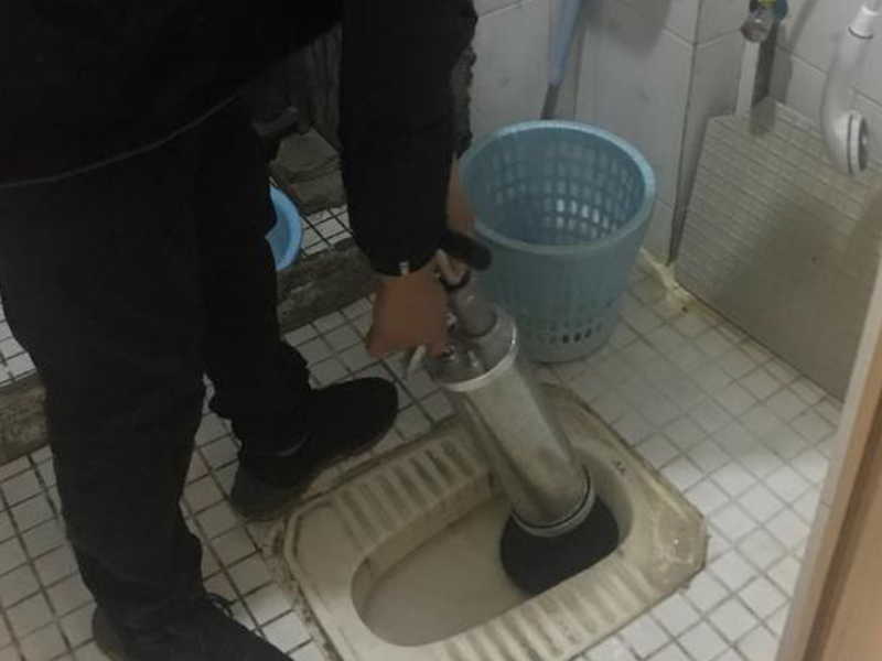 便民成都维修疏通马桶水龙头更换水管阀门维修更换
