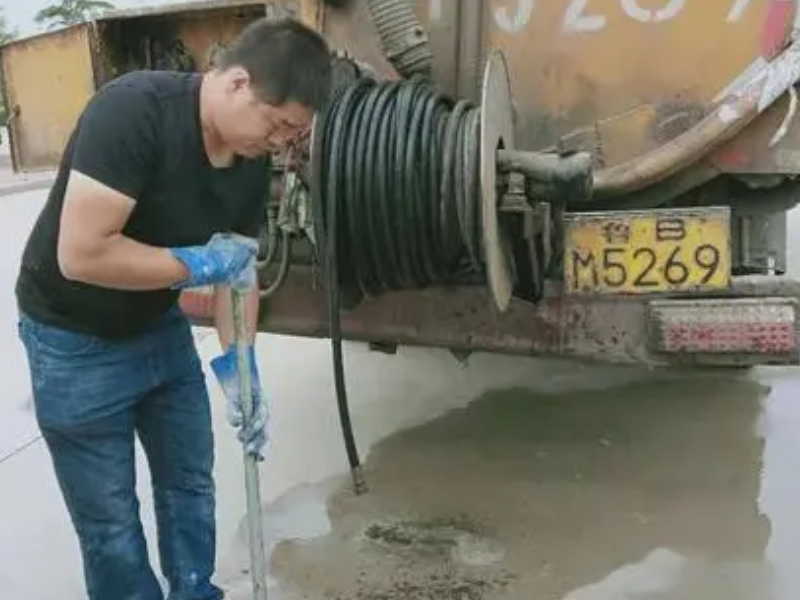 成都营门口疏通下水道通马桶通厕所V欢迎来电