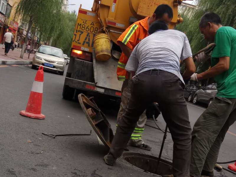 成都吸污车抽粪 成都马桶疏通 成都专业管道疏通 成