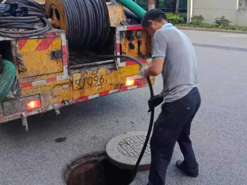 成都专业市政管道疏通清洗 成都清淤 抽化粪池 吸污