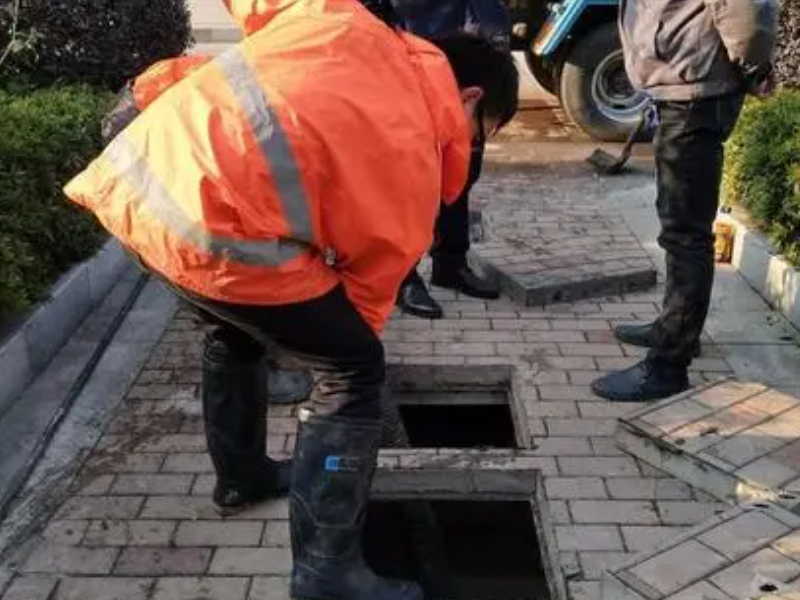 成都快速疏通马桶、下水道、粪池、卫生间