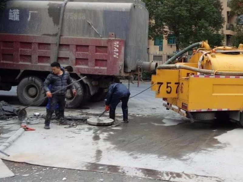 成都市鑫管道服务公司
