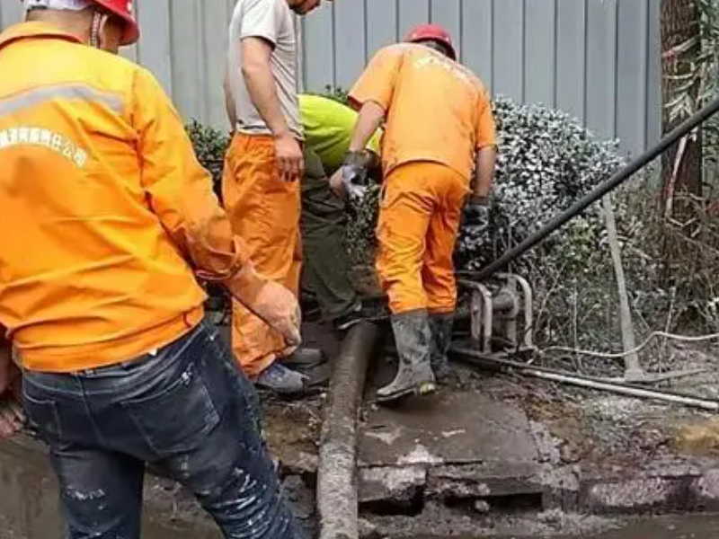 成都快速疏通马桶、下水道、粪池、卫生间