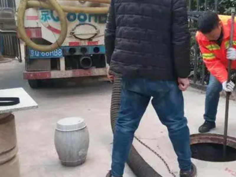 成都专业疏通各种疑难管道 清理化粪池 抽粪 吸污